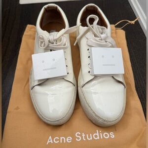 ACNE STUDIOS WHITE PATENT ADRIANA SNEAKER